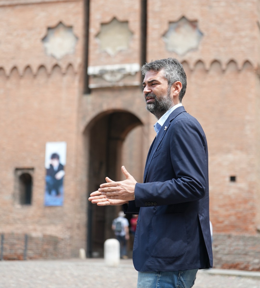 L'Assessore Carità in giro per Ferrara Chi Siamo